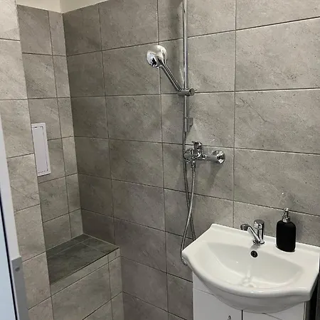Kapsle Apartmán *